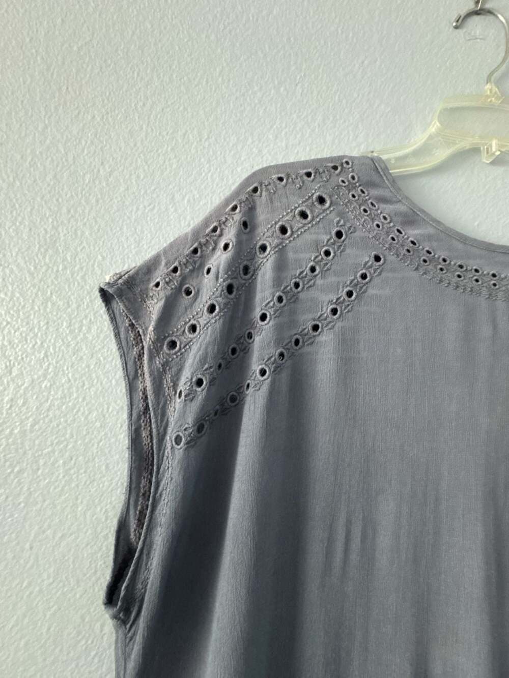 Anthropologie Marrakech Blue Eyelet Embroidered Boho Blouse Top Women’s Large - Picture 2 of 9